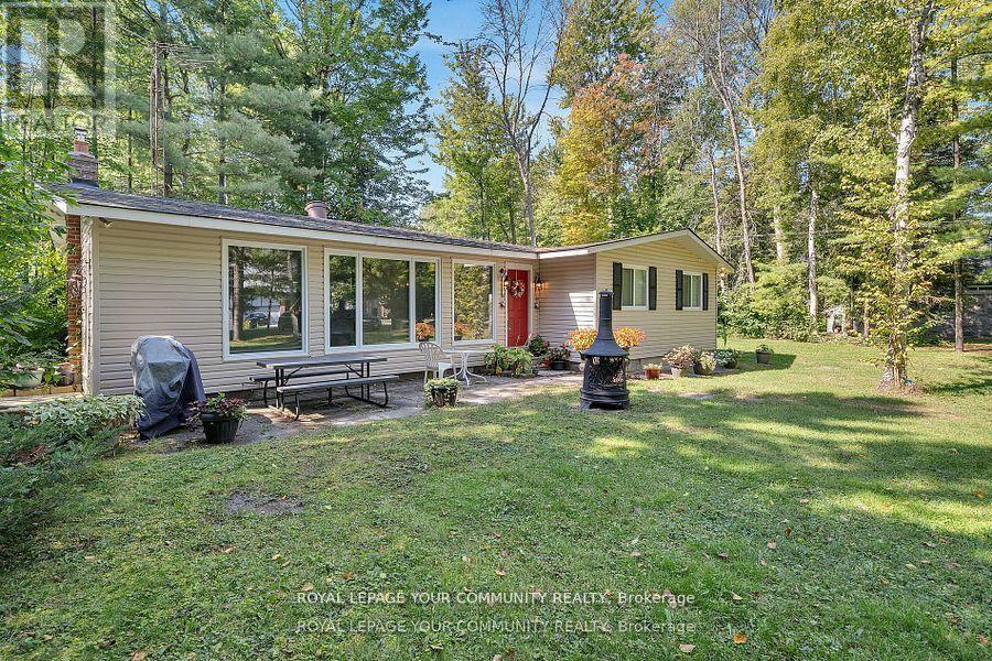 Photo 25 of 70 39th Street N, Wasaga Beach ON