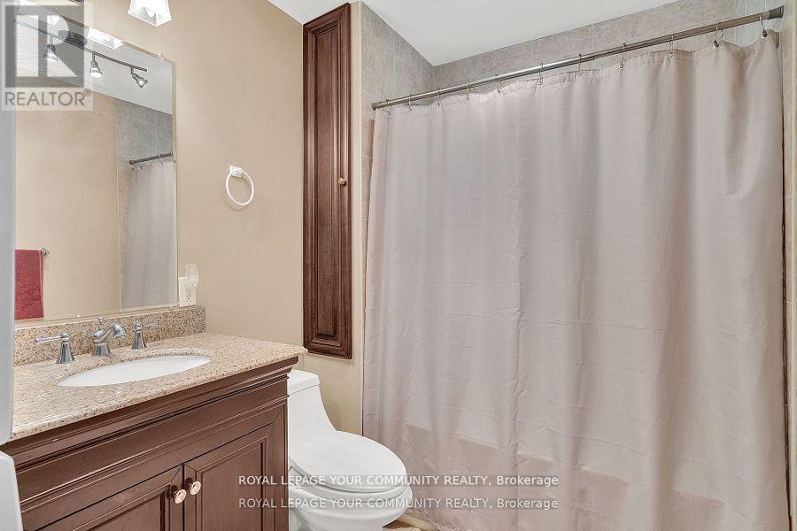 Photo 14 of 70 39th Street N, Wasaga Beach ON