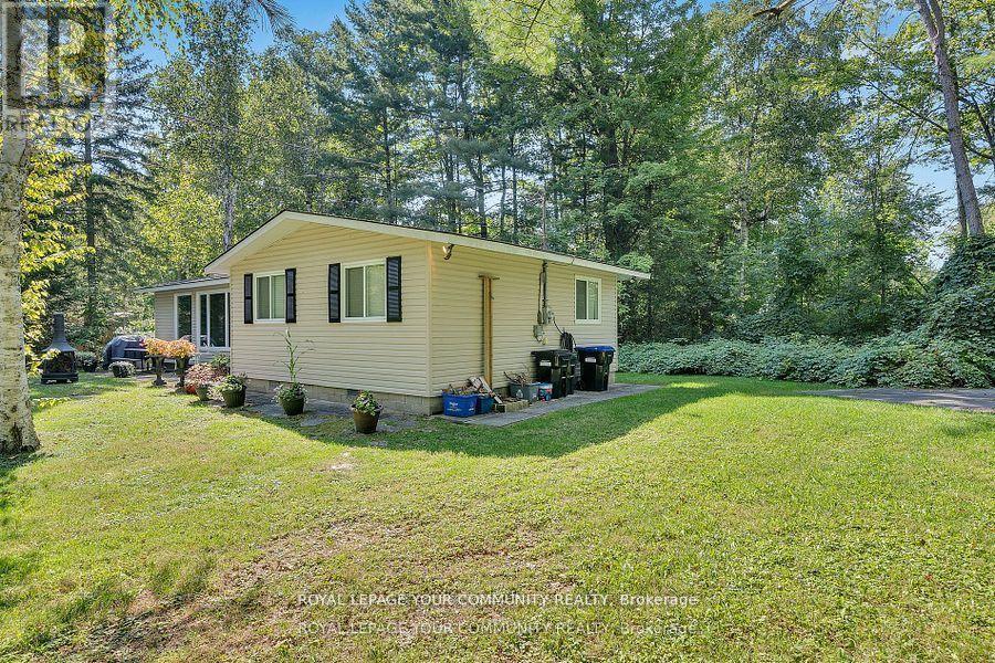 Photo 10 of 70 39th Street N, Wasaga Beach ON