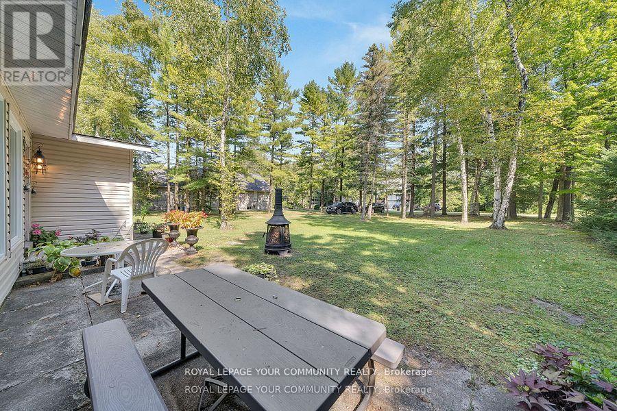 Photo 26 of 70 39th Street N, Wasaga Beach ON