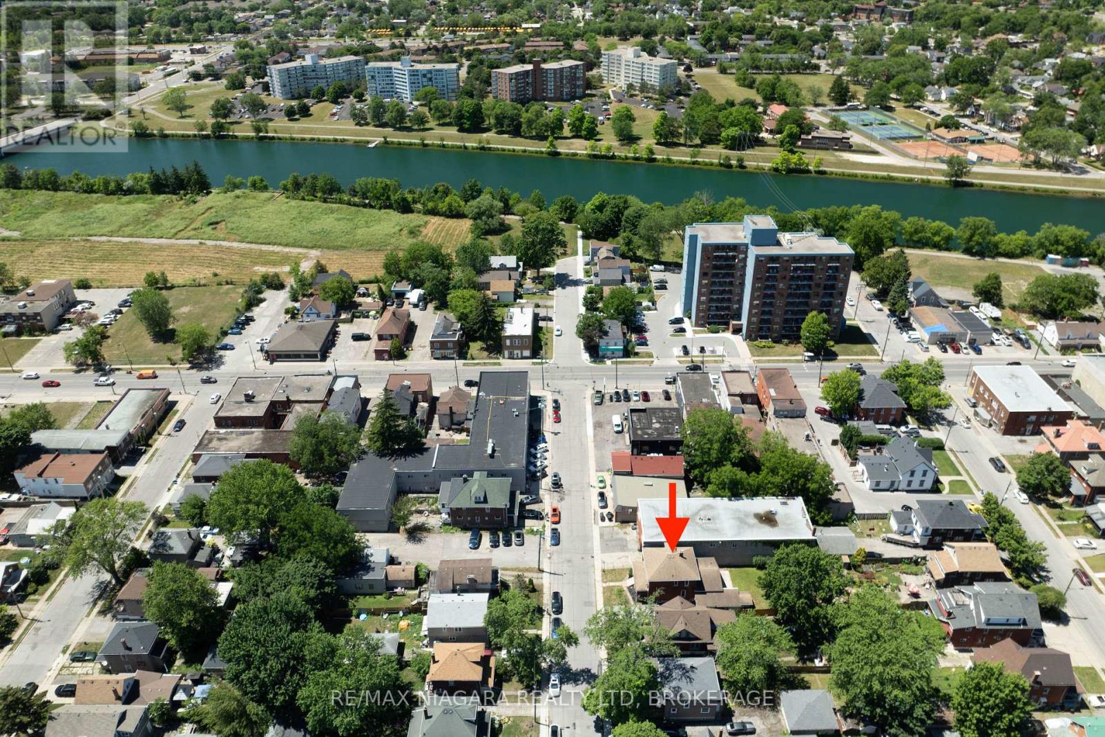 Photo 50 of 74 State Street, Welland ON