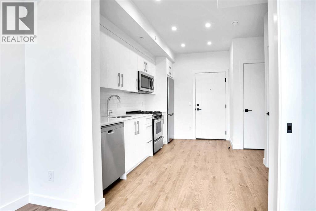 Single Family House for Sale in   A Street NW West Hillhurst Calgary 