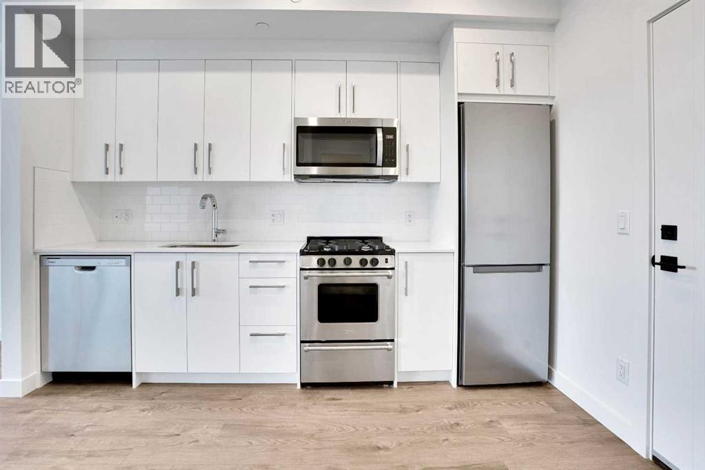 Single Family House for Sale in   A Street NW West Hillhurst Calgary 
