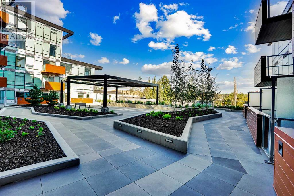 Single Family House for Sale in   A Street NW West Hillhurst Calgary 