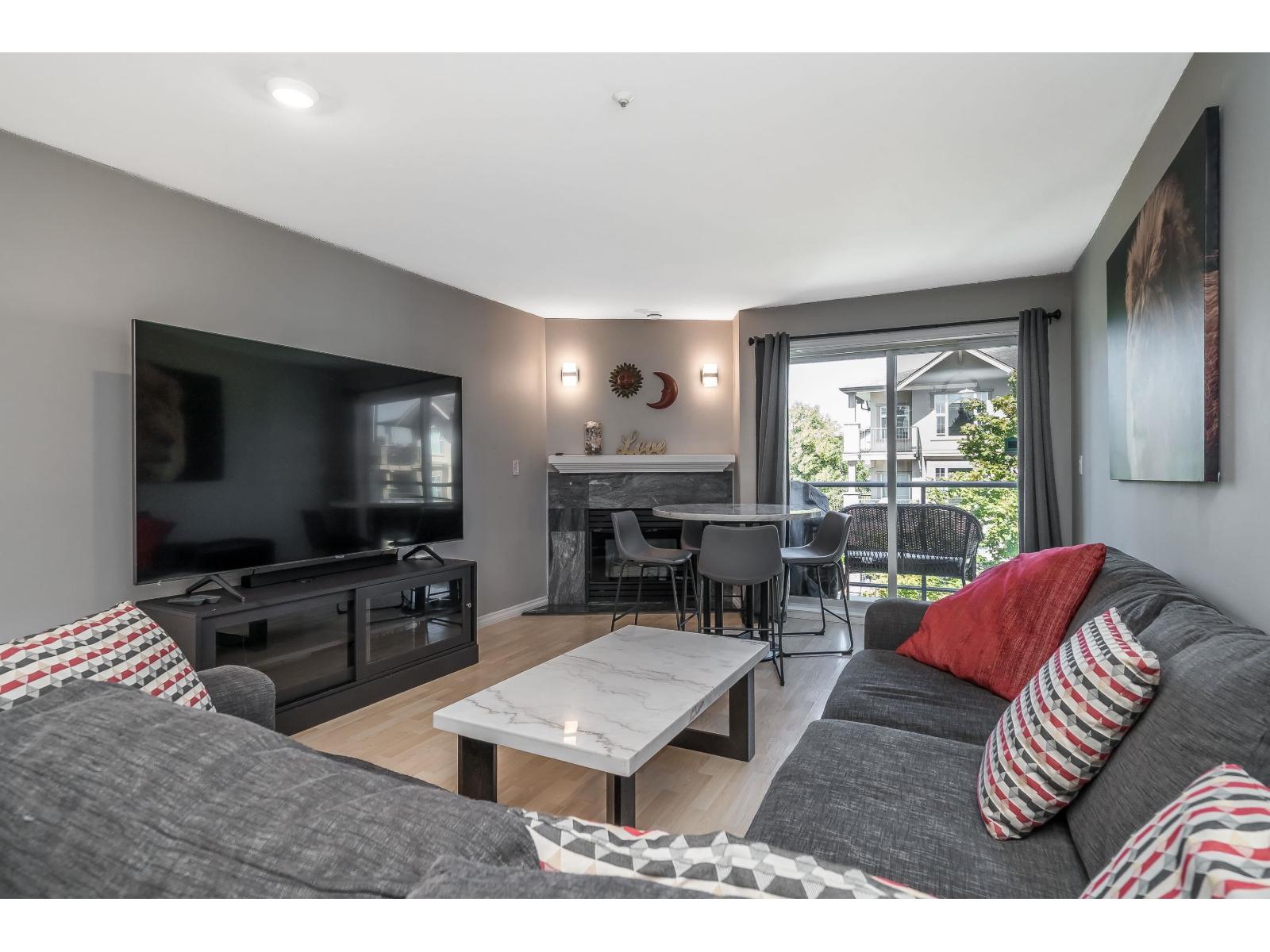 Photo 9 of 407 20277 53 Avenue, Langley BC