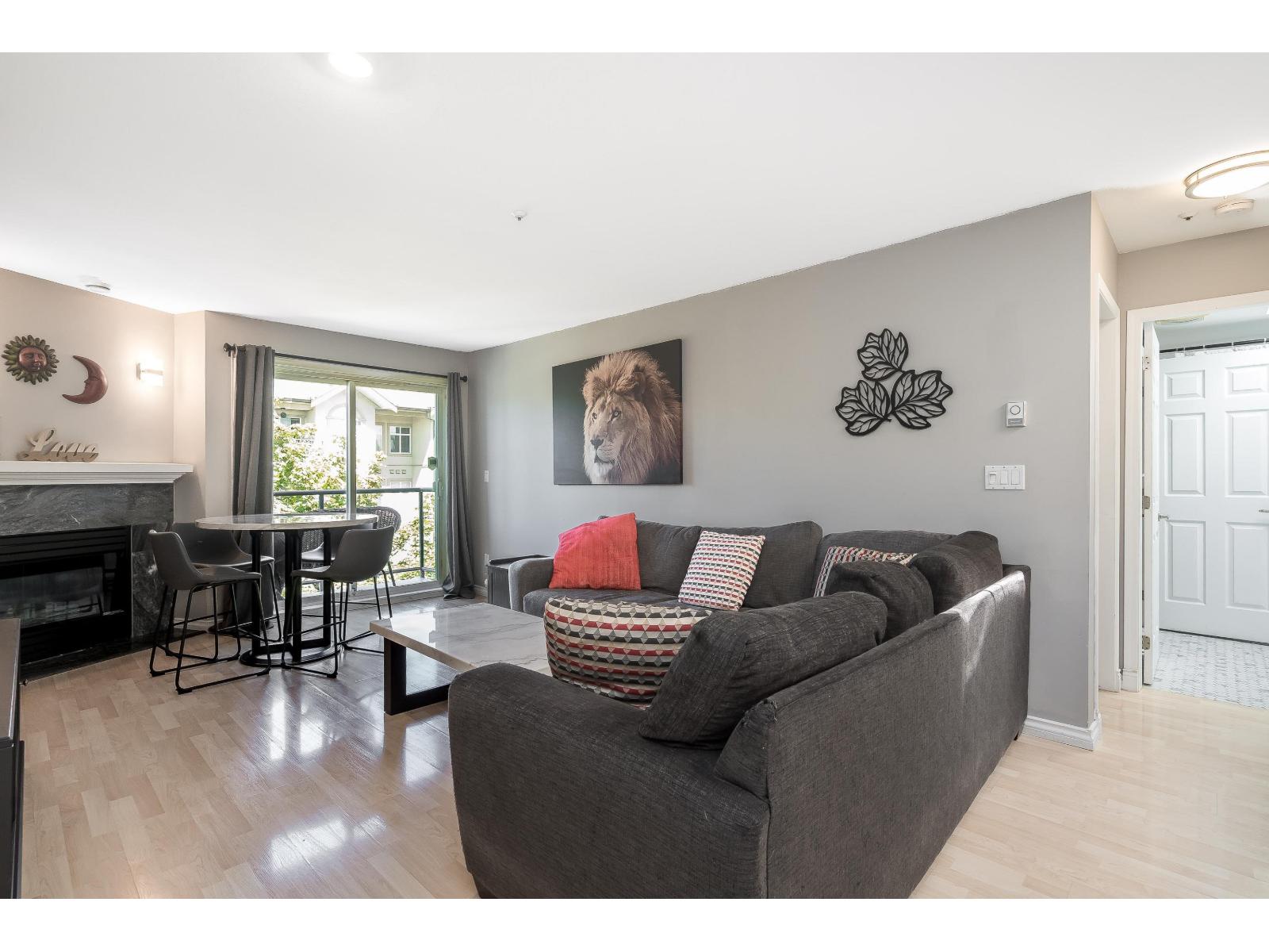 Photo 7 of 407 20277 53 Avenue, Langley BC