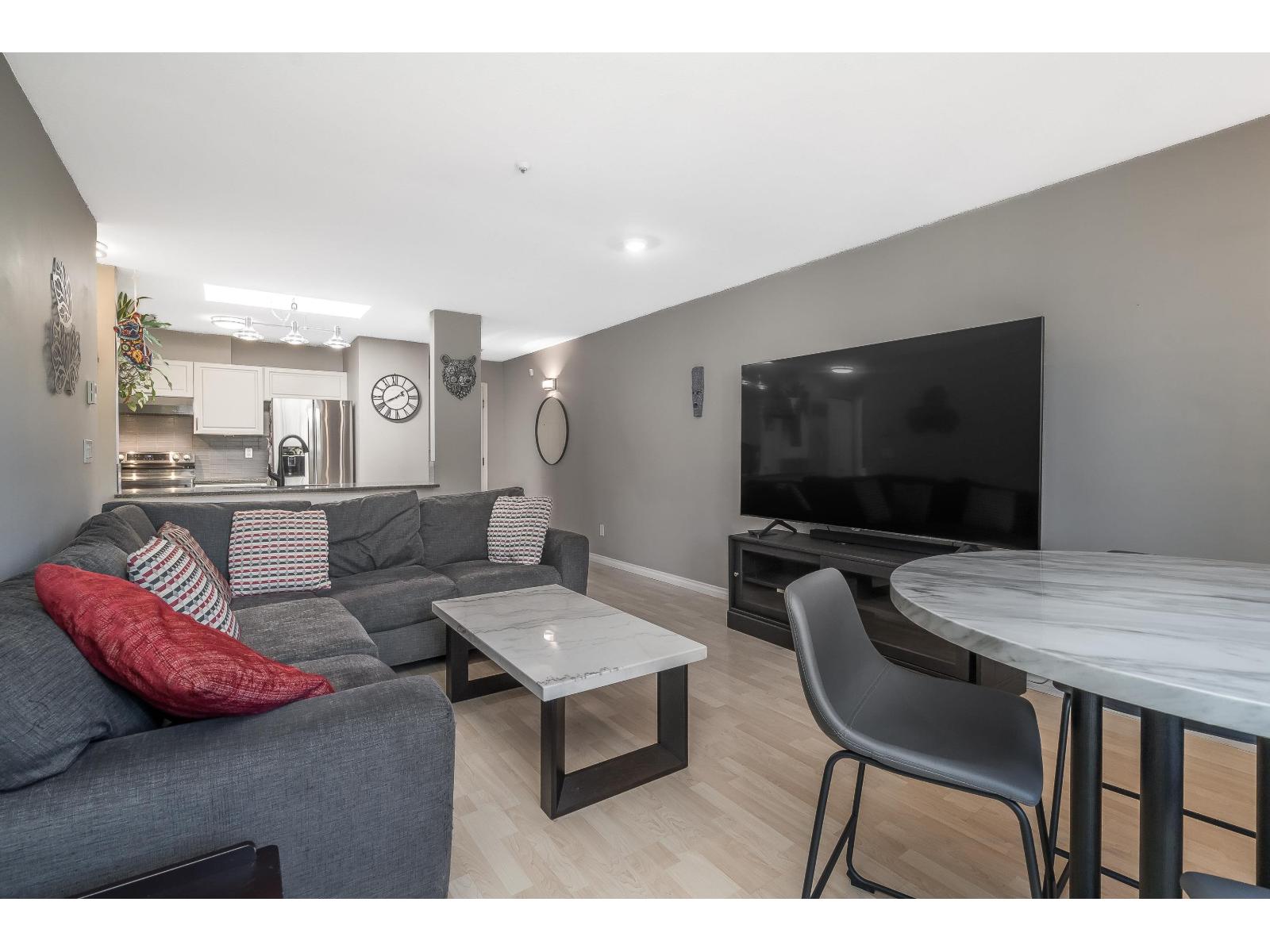 Photo 10 of 407 20277 53 Avenue, Langley BC