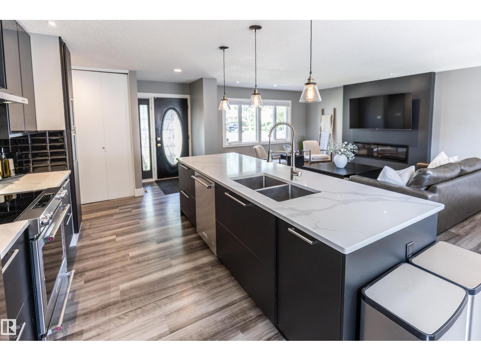 Photo 41 of 784 Birch Av, Sherwood Park AB