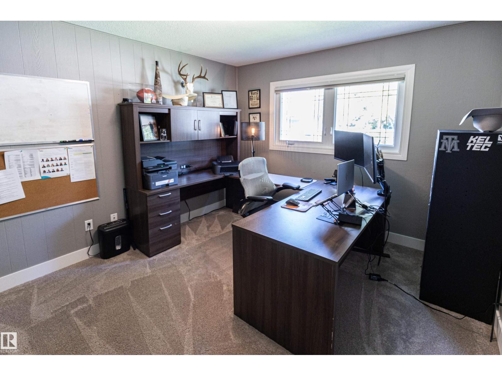 Photo 5 of 784 Birch Av, Sherwood Park AB