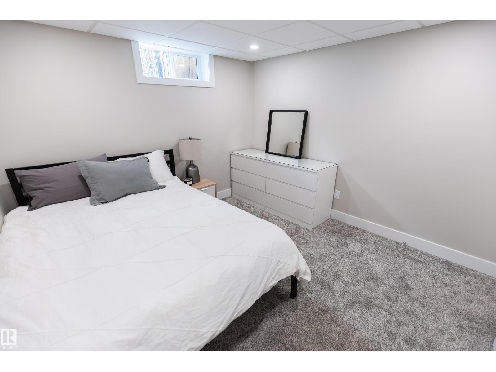 Photo 13 of 784 Birch Av, Sherwood Park AB