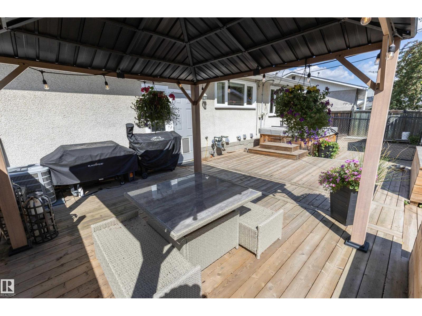 Photo 12 of 784 Birch Av, Sherwood Park AB