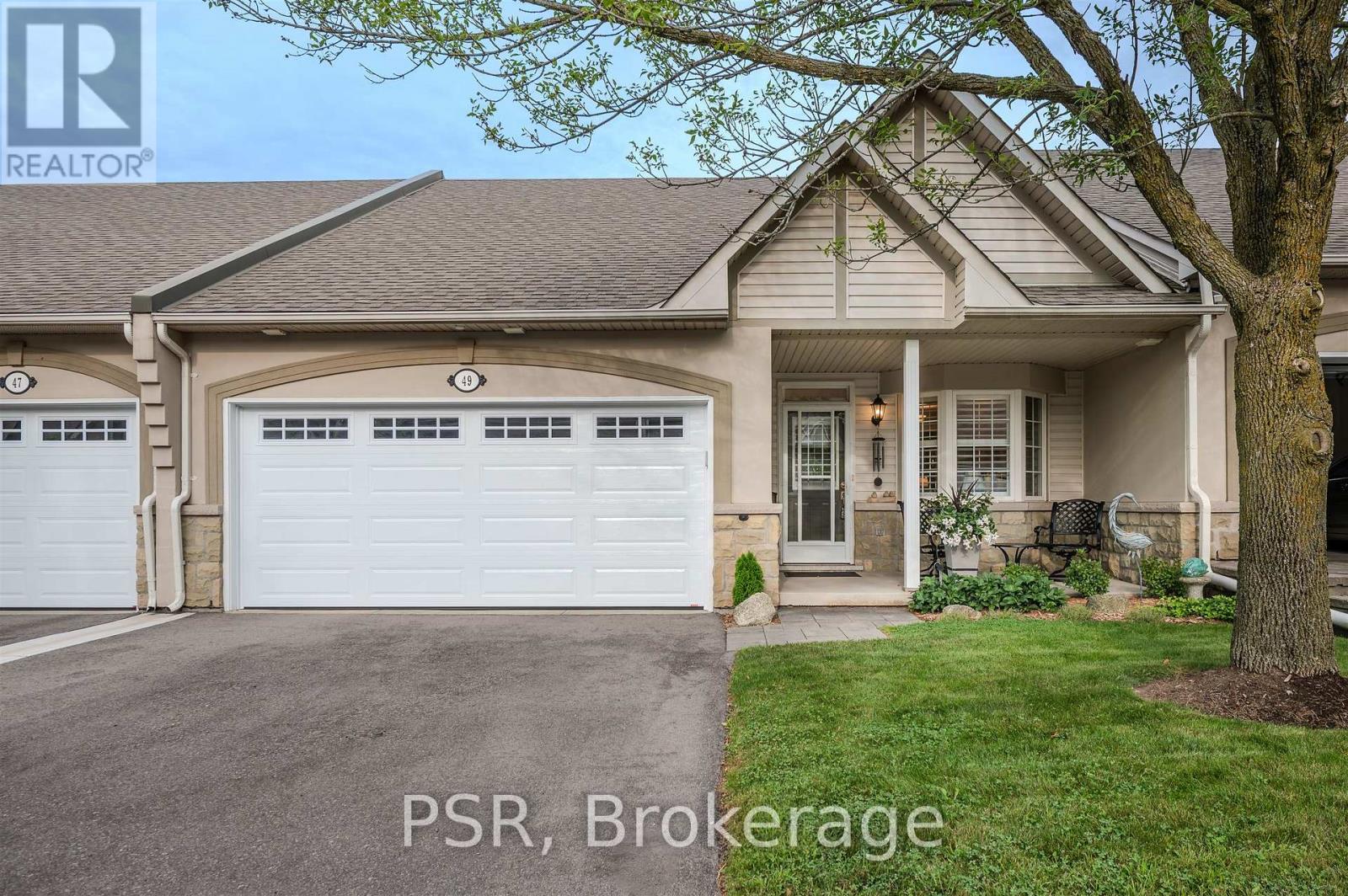 Photo 1 of 49 212 Stonehenge Drive, Hamilton ON