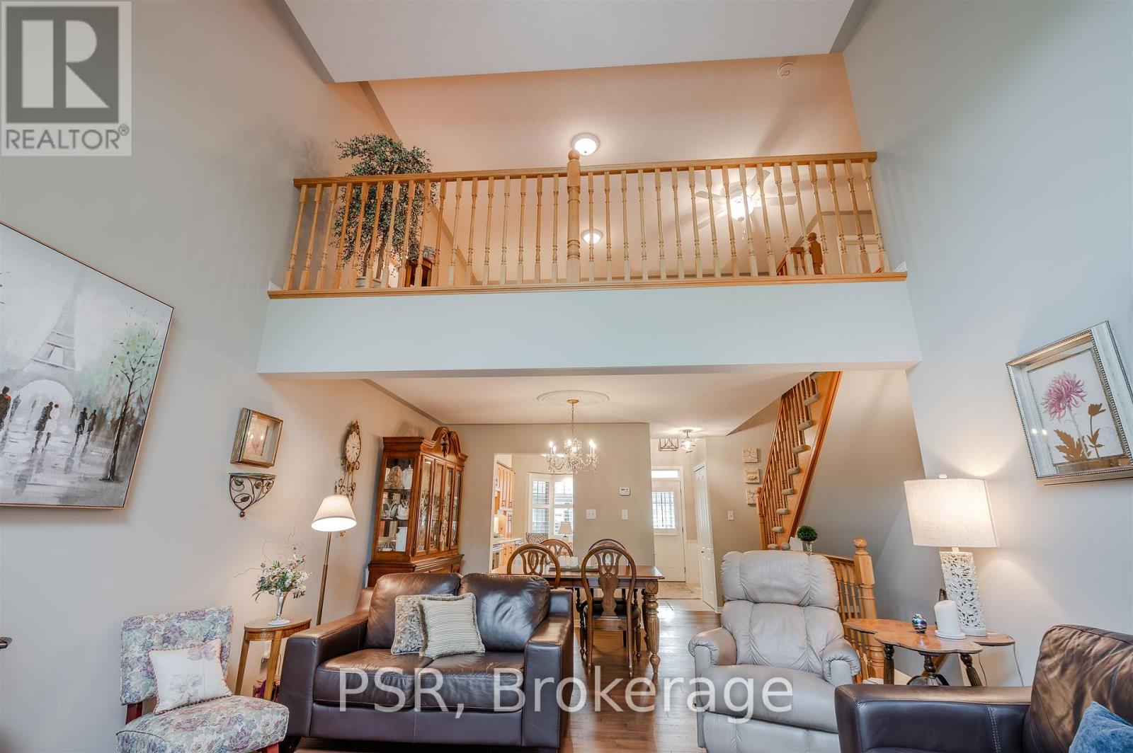Photo 18 of 49 212 Stonehenge Drive, Hamilton ON
