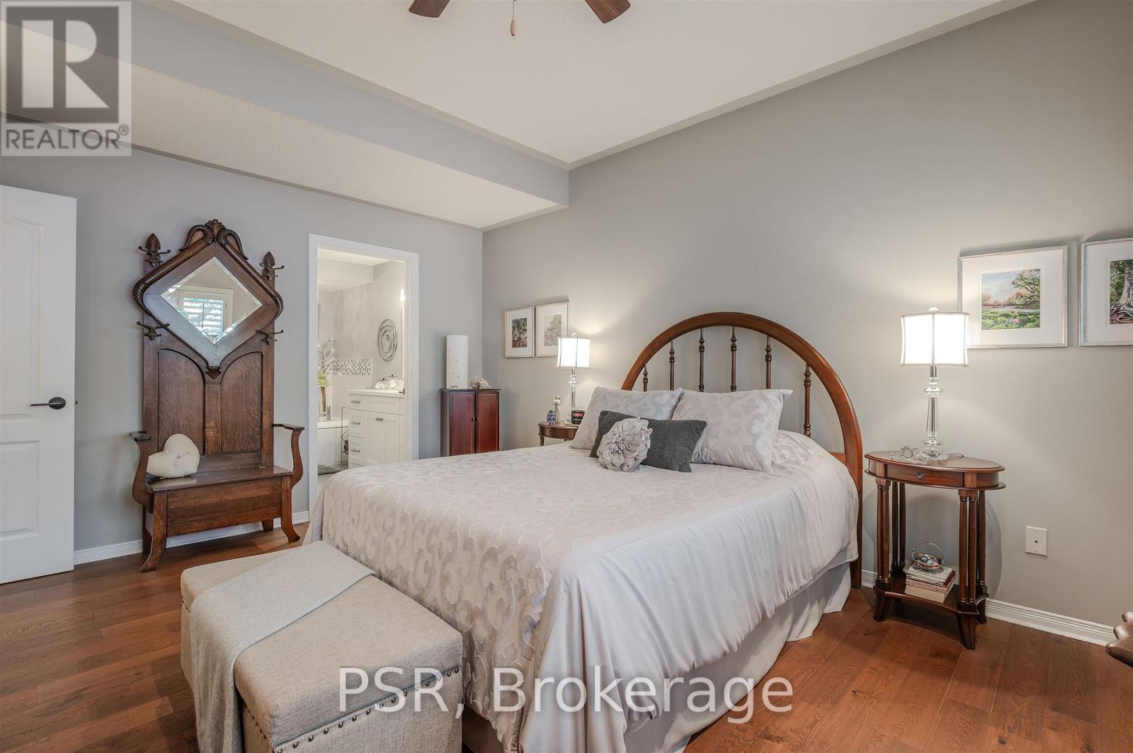 Photo 22 of 49 212 Stonehenge Drive, Hamilton ON