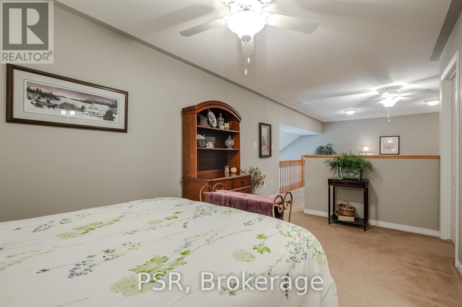 Photo 30 of 49 212 Stonehenge Drive, Hamilton ON