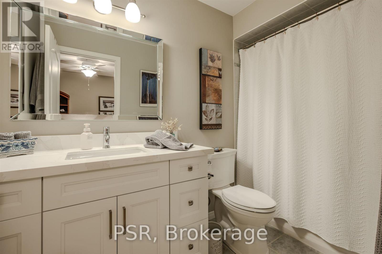 Photo 31 of 49 212 Stonehenge Drive, Hamilton ON