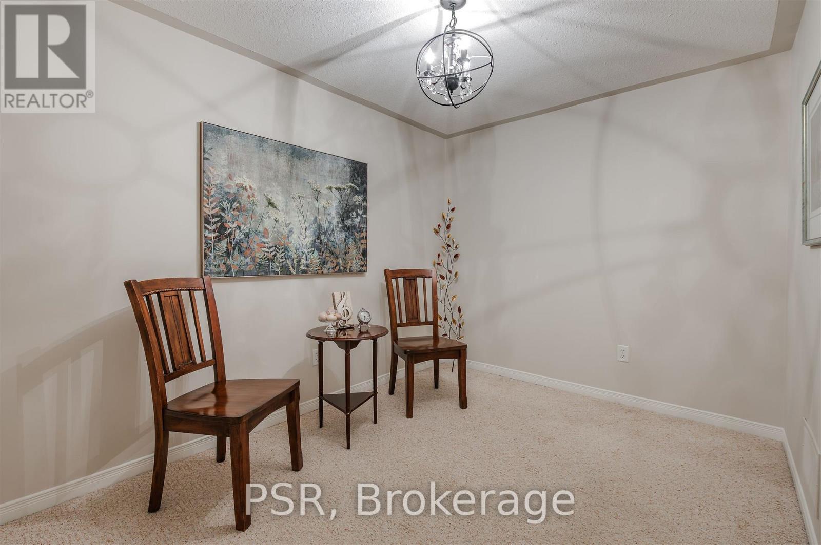 Photo 34 of 49 212 Stonehenge Drive, Hamilton ON
