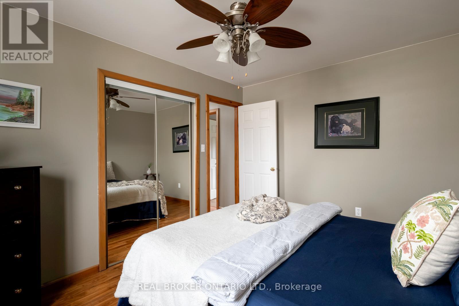 Photo 12 of 1743 Barton Drive, Selwyn ON
