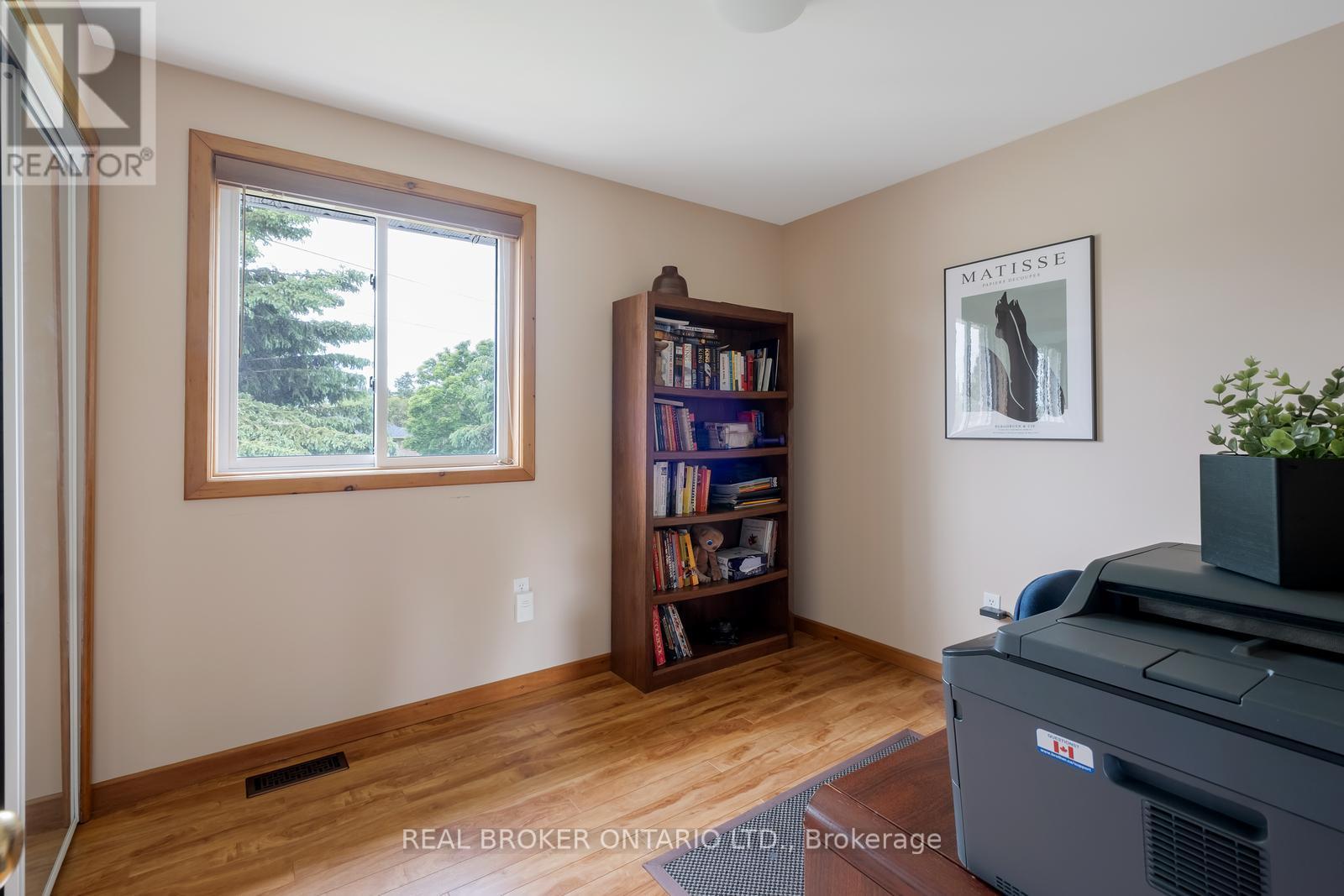Photo 28 of 1743 Barton Drive, Selwyn ON