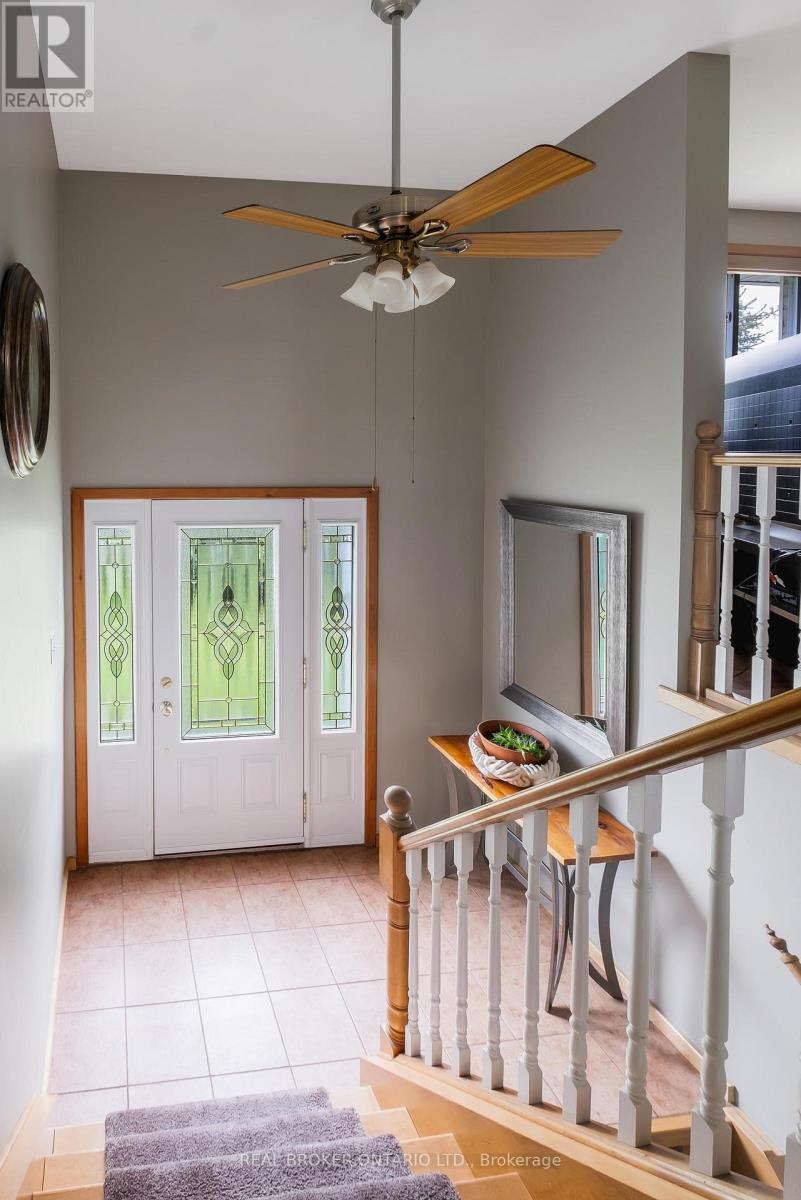 Photo 27 of 1743 Barton Drive, Selwyn ON