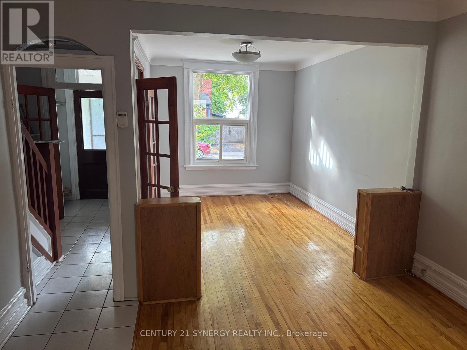 Photo 3 of 299 Arlington Avenue, Ottawa ON