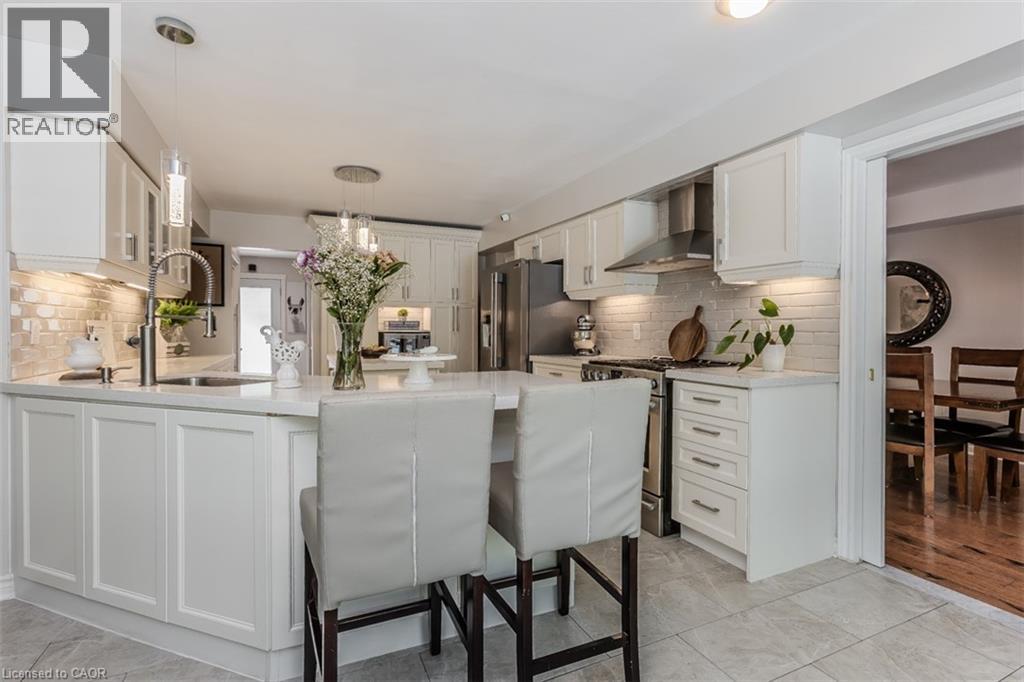 Photo 15 of 5253 Bromley Road, Burlington ON