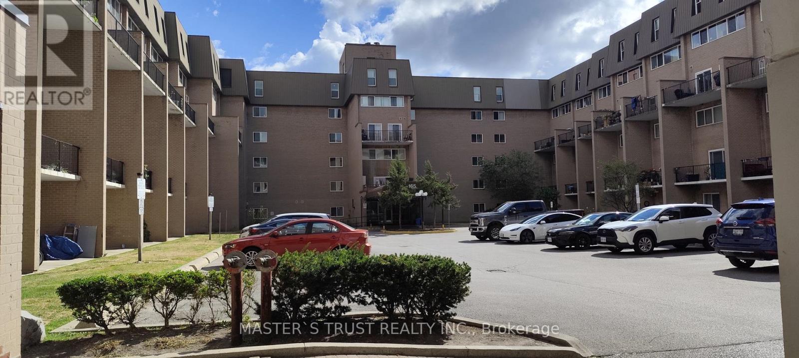 Photo 22 of 209 165 Cherokee Boulevard, Toronto ON