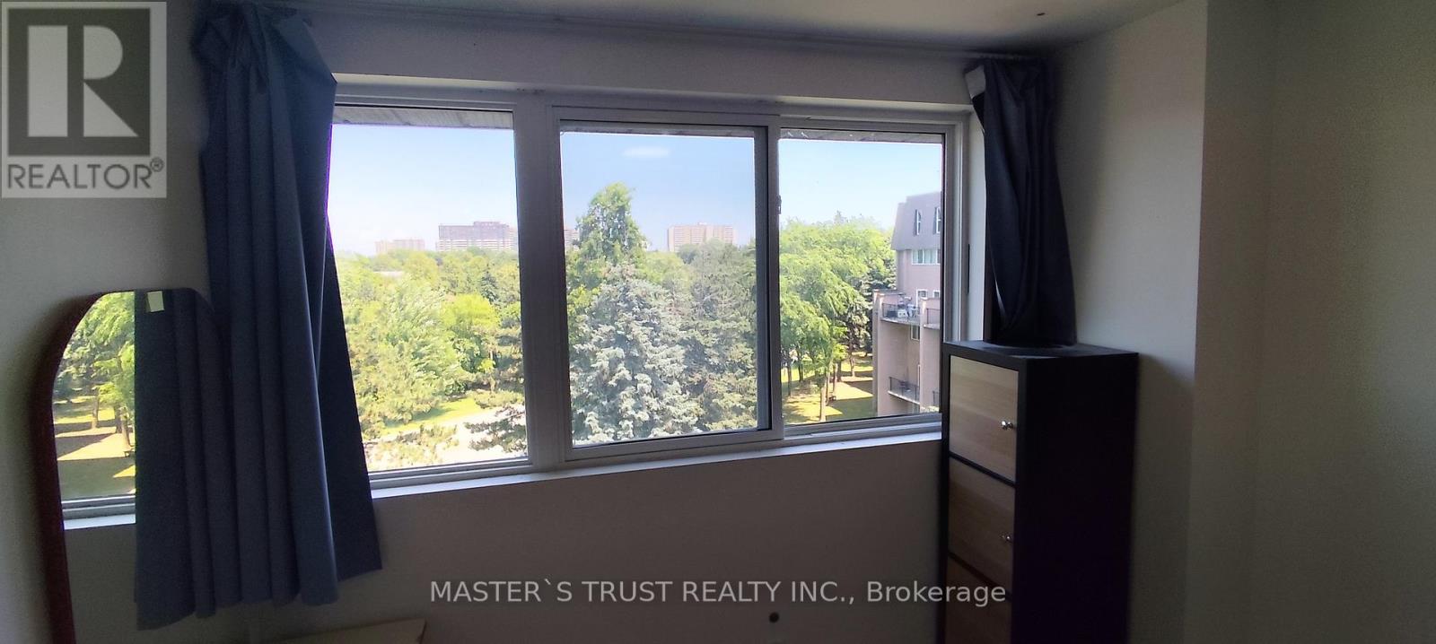 Photo 1 of 209 165 Cherokee Boulevard, Toronto ON