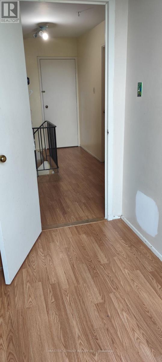 Photo 10 of 209 165 Cherokee Boulevard, Toronto ON