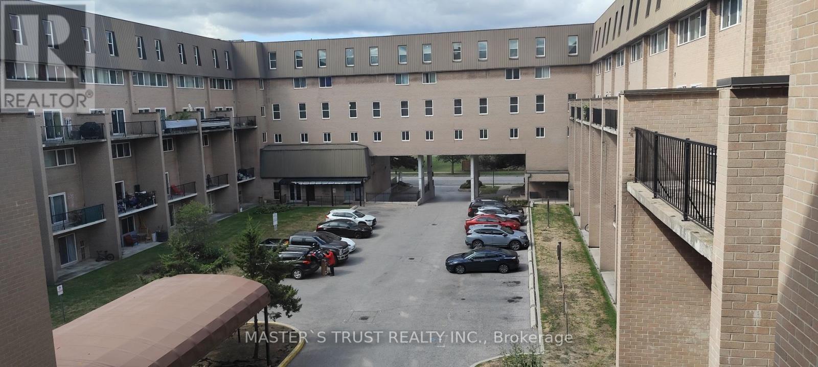 Photo 28 of 209 165 Cherokee Boulevard, Toronto ON