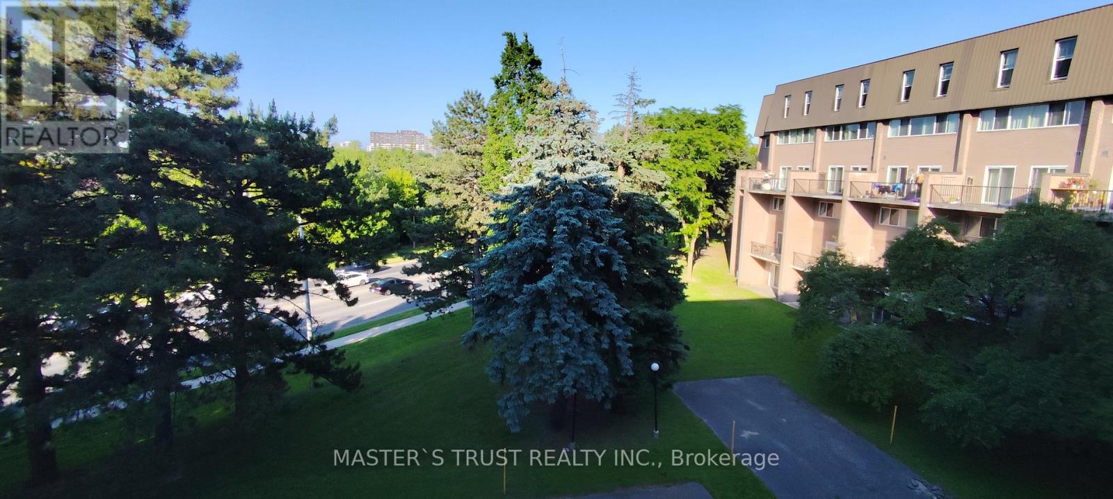Photo 16 of 209 165 Cherokee Boulevard, Toronto ON