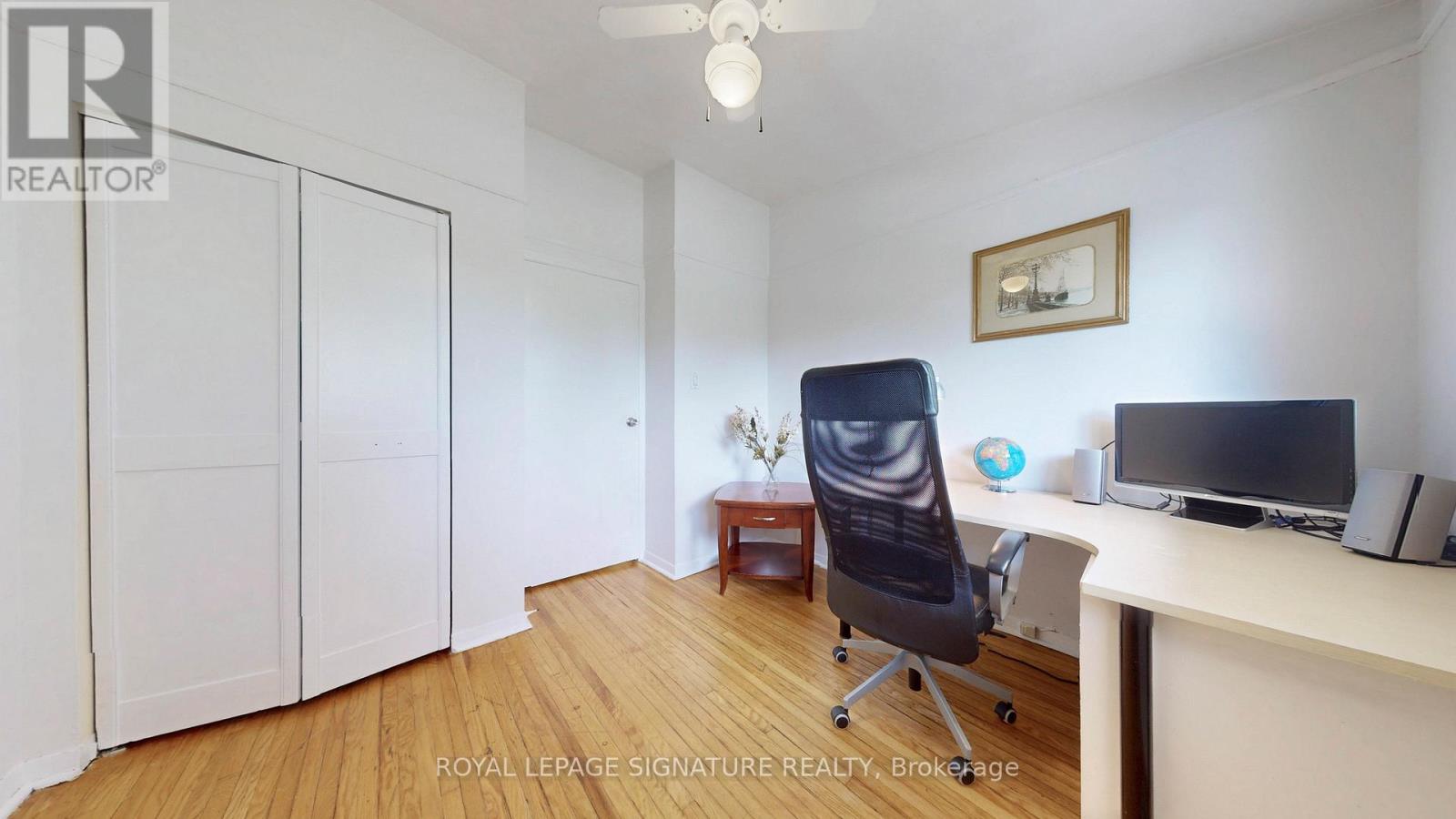 Photo 2 of 76 6 Esterbrooke Avenue, Toronto ON