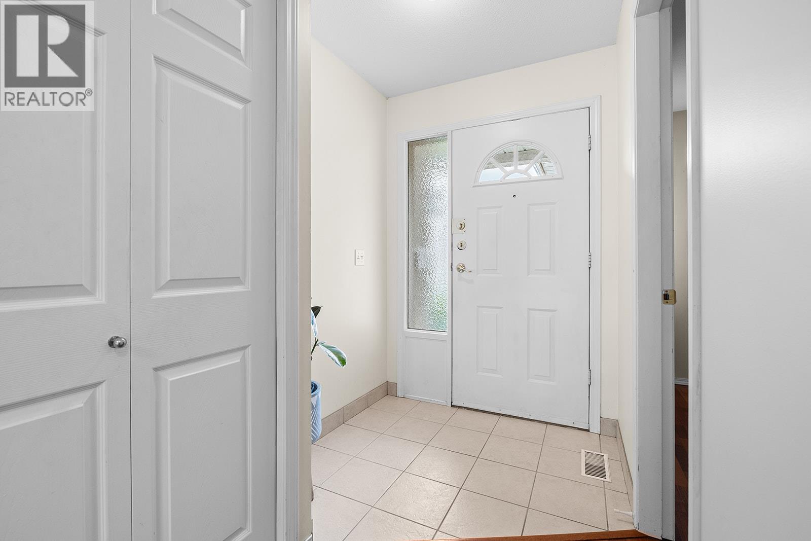 Photo 20 of 1874 Parkview Crescent Unit 7, Kelowna BC