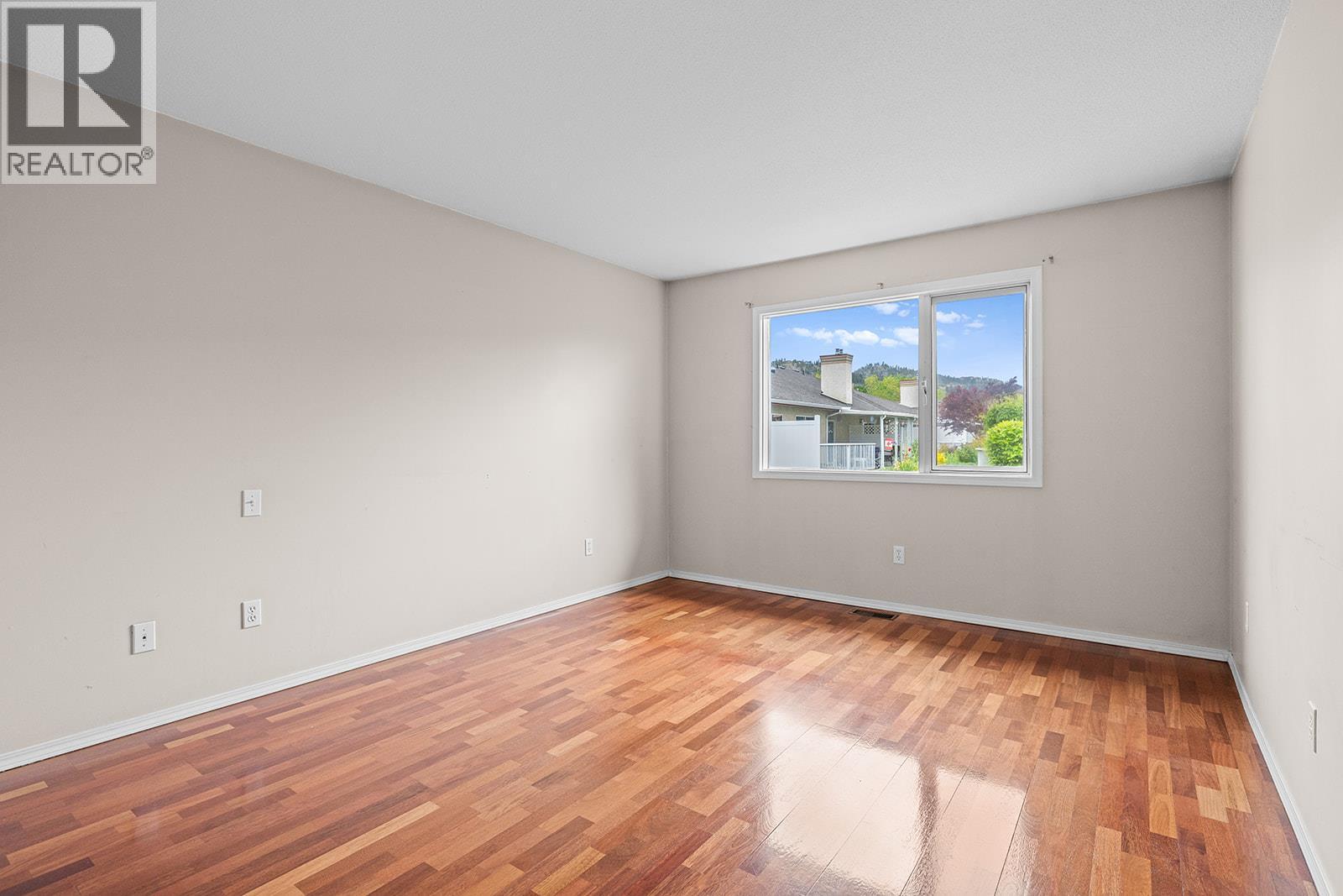Photo 45 of 1874 Parkview Crescent Unit 7, Kelowna BC