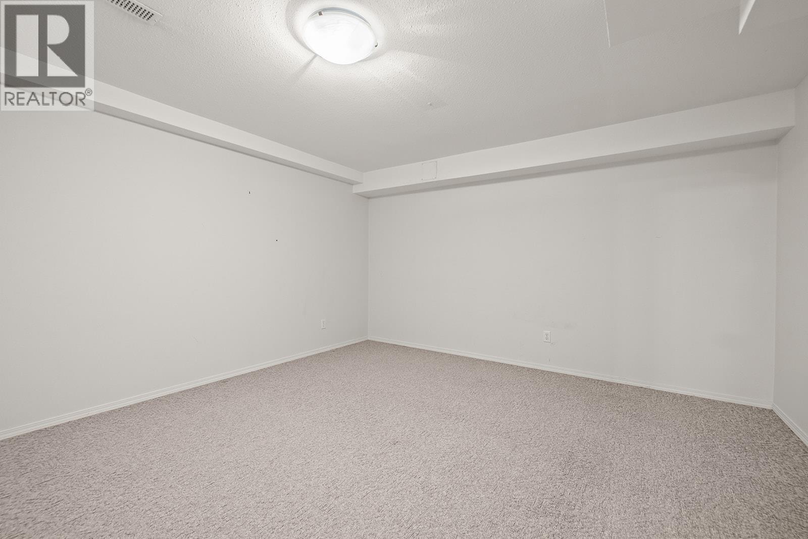 Photo 44 of 1874 Parkview Crescent Unit 7, Kelowna BC