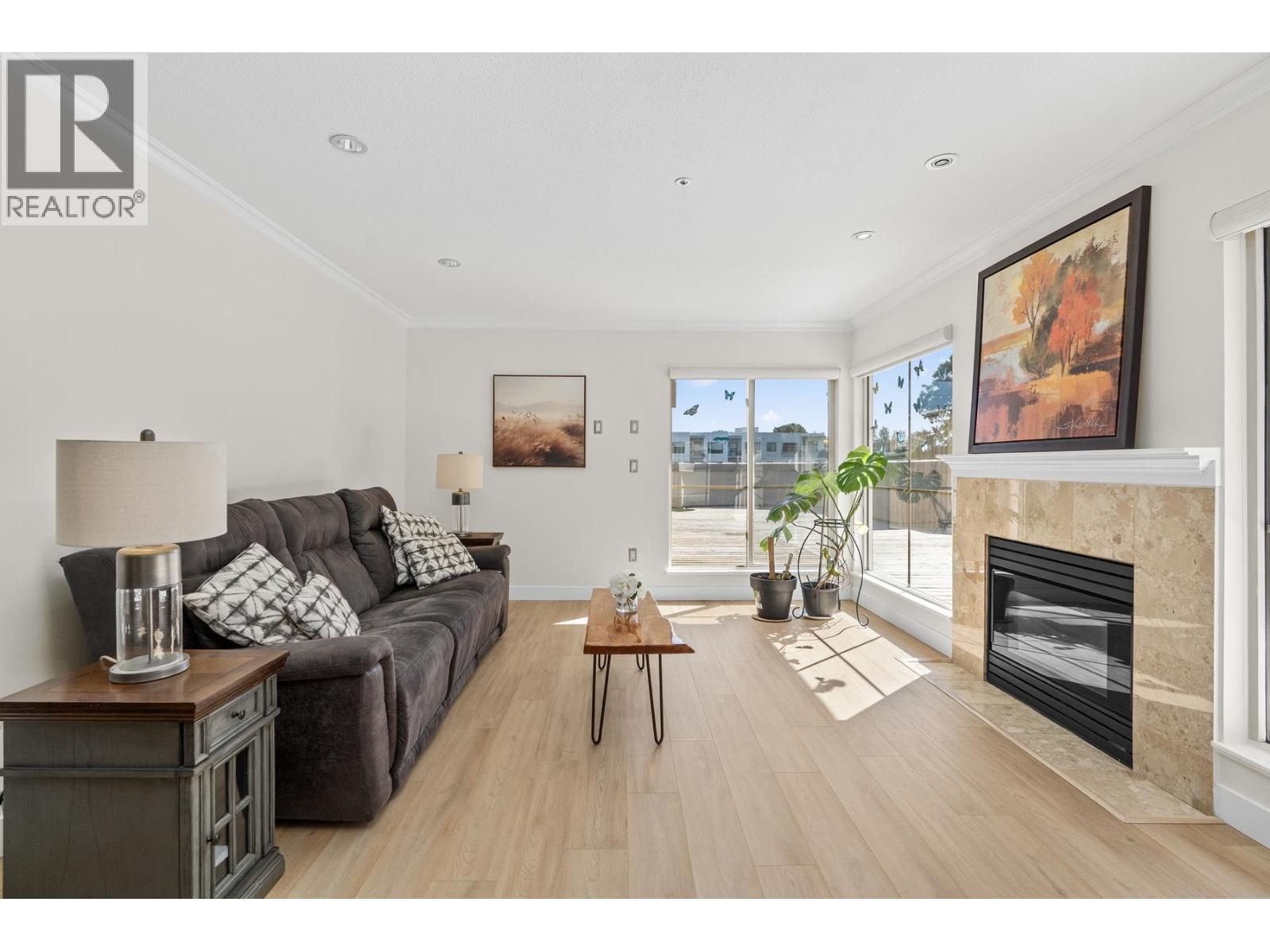 Photo 11 of 401 2345 Central Avenue, Port Coquitlam BC