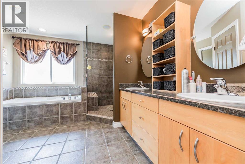 Photo 7 of 10214 72 Avenue, Grande Prairie AB