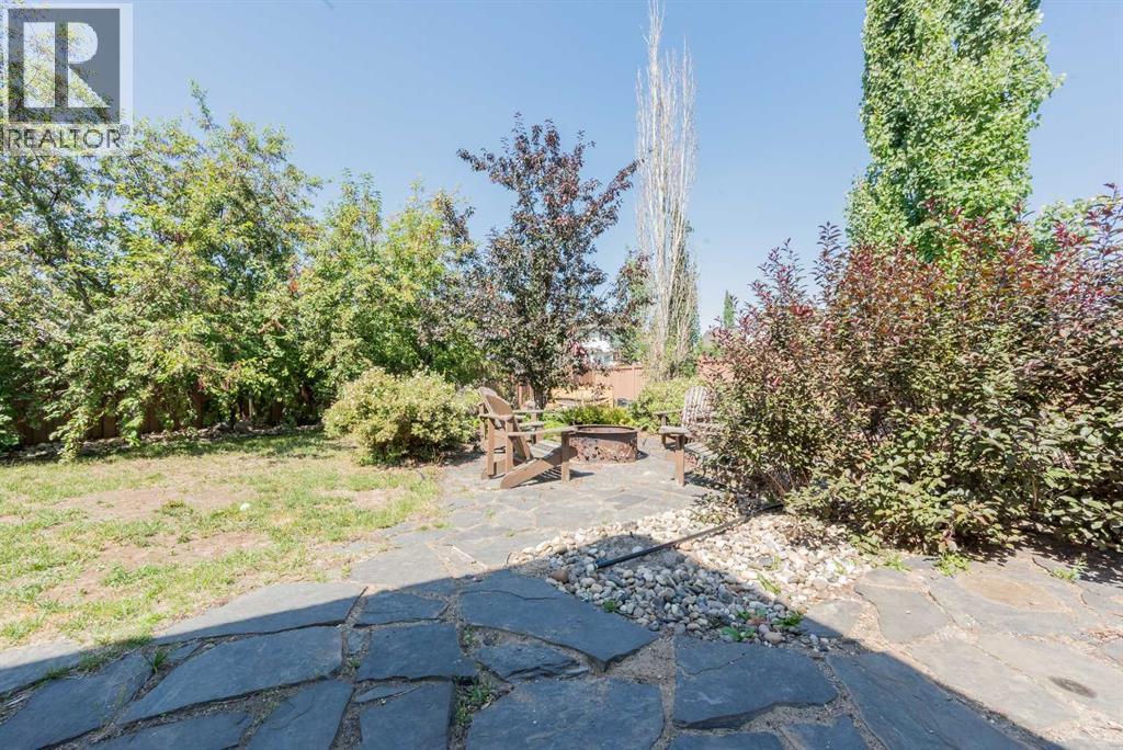 Photo 11 of 10214 72 Avenue, Grande Prairie AB