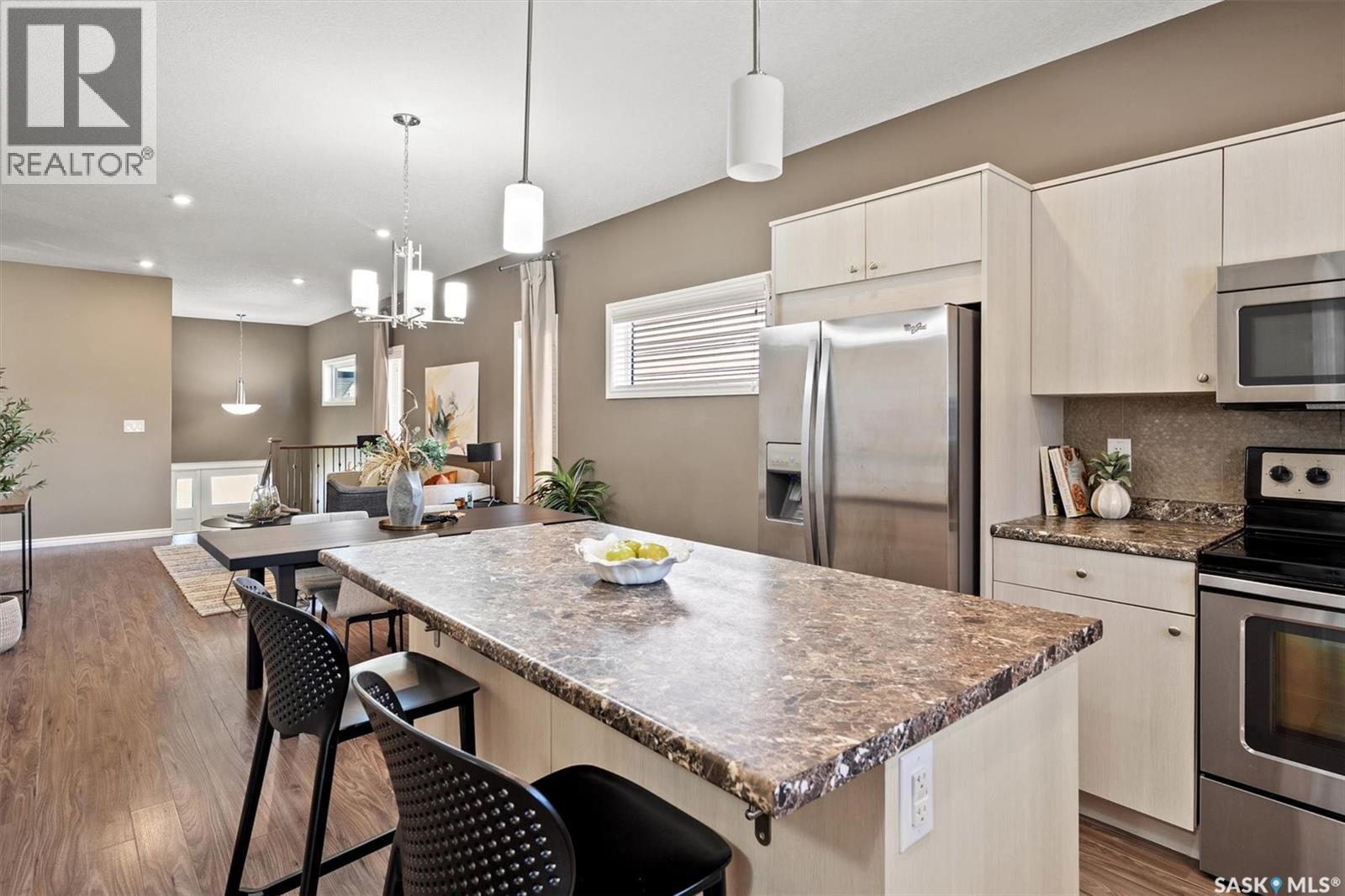 Photo 1 of 118 Childers Crescent, Saskatoon SK