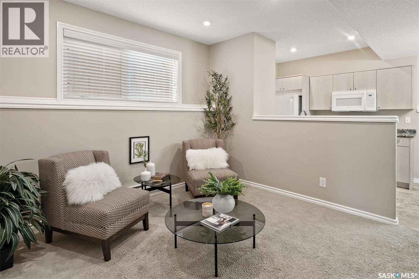 Photo 4 of 118 Childers Crescent, Saskatoon SK