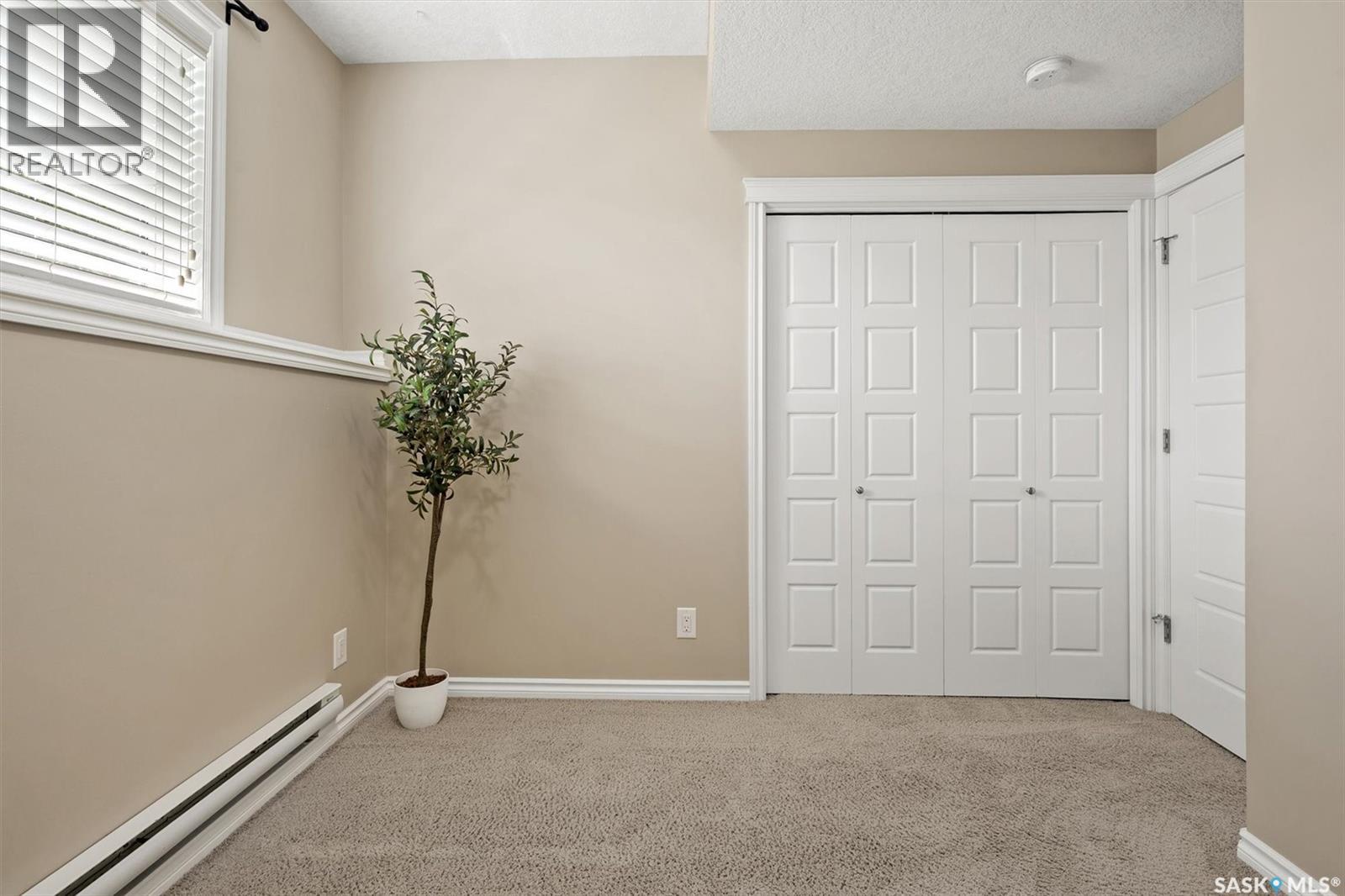 Photo 5 of 118 Childers Crescent, Saskatoon SK