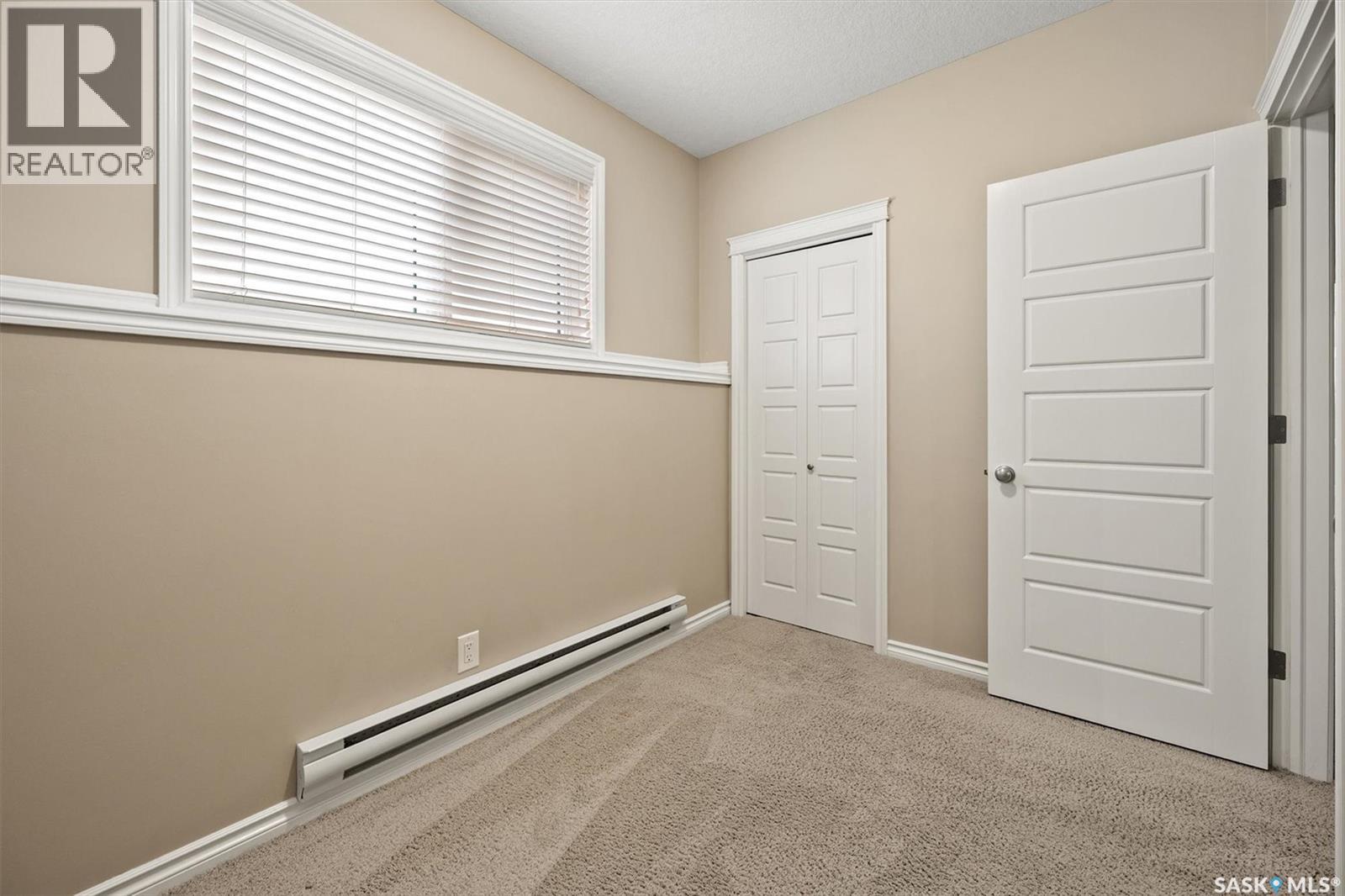 Photo 9 of 118 Childers Crescent, Saskatoon SK