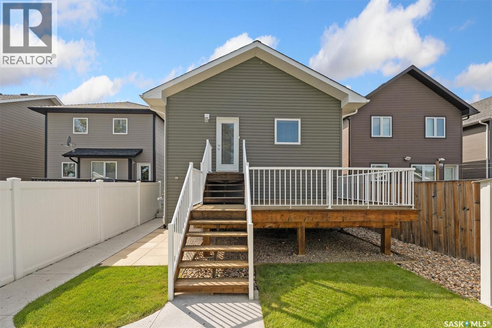 Photo 40 of 118 Childers Crescent, Saskatoon SK