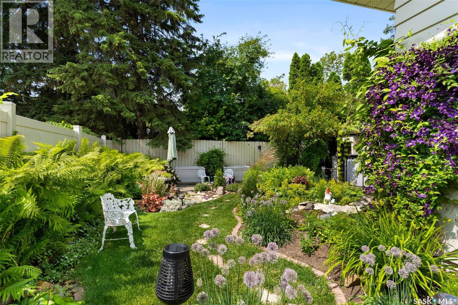 Photo 5 of 38 Calder Crescent, Regina SK