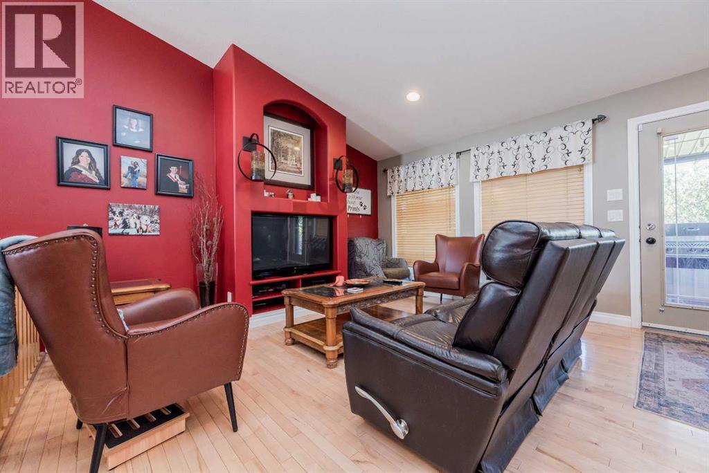 Photo 6 of 10214 72 Avenue, Grande Prairie AB