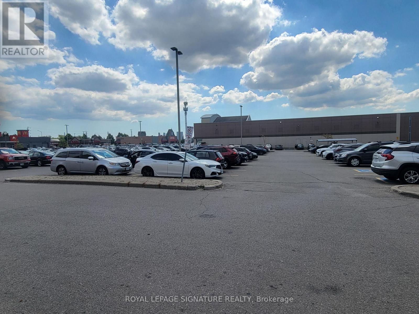 Photo 1 of 21 9200 Weston Road, Vaughan ON