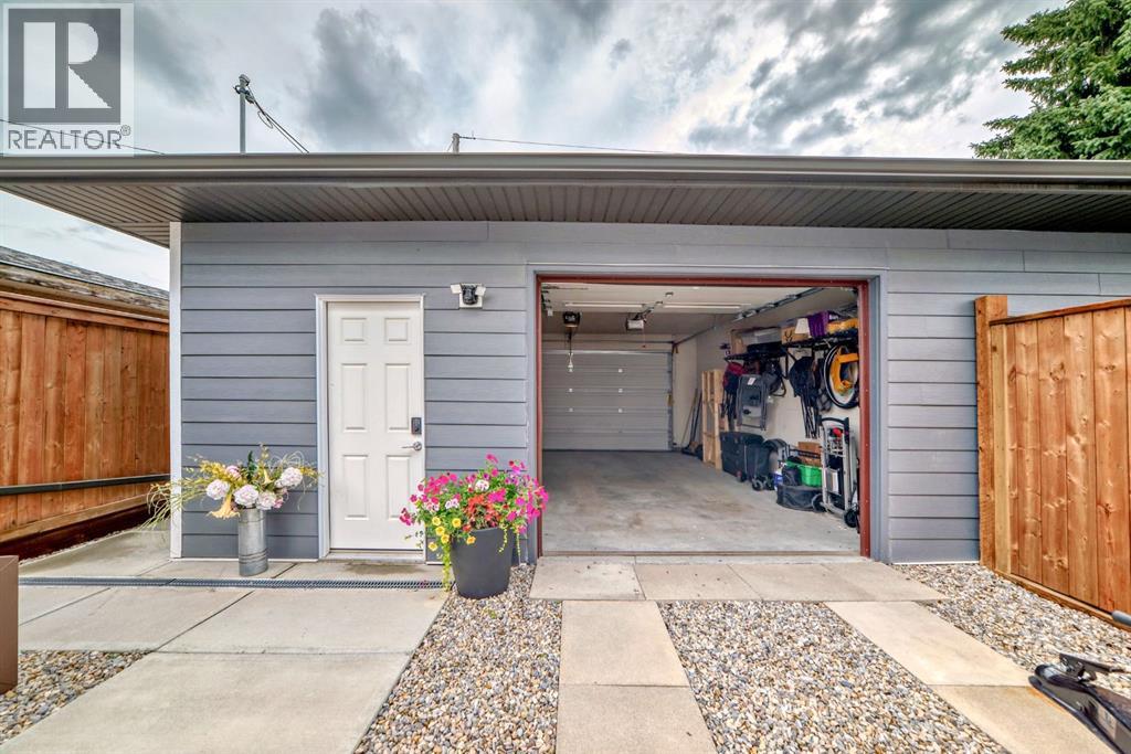 Single Family House for Sale in   Street NW Bowness Calgary 
