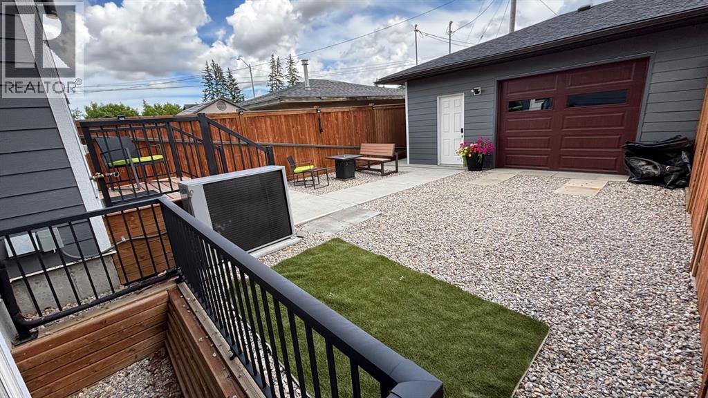 Single Family House for Sale in   Street NW Bowness Calgary 
