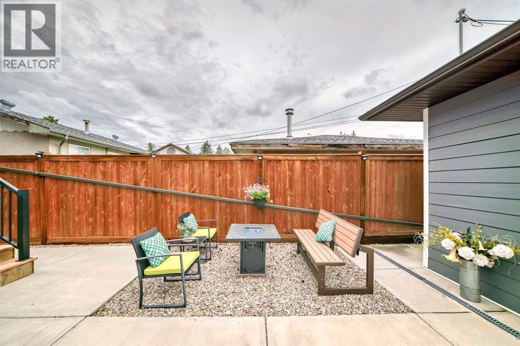 Single Family House for Sale in   Street NW Bowness Calgary 