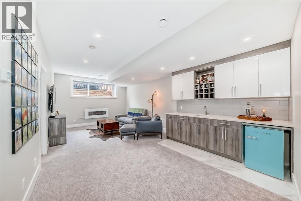 Single Family House for Sale in   Street NW Bowness Calgary 